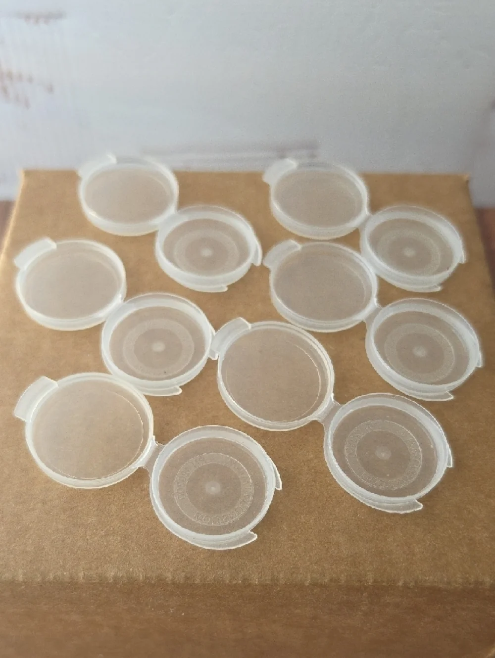 Clear Plastic Paint Pot Caps - Pack of 8